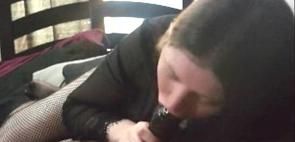 sexy white girl sucking bbc on a bed